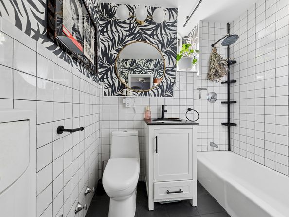 92 Horatio Street 3N, New York NY 10014