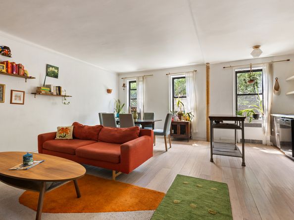 192 East 8th Street 1B, Brooklyn NY 11218