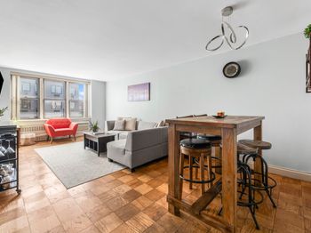 1874 Pelham Parkway S