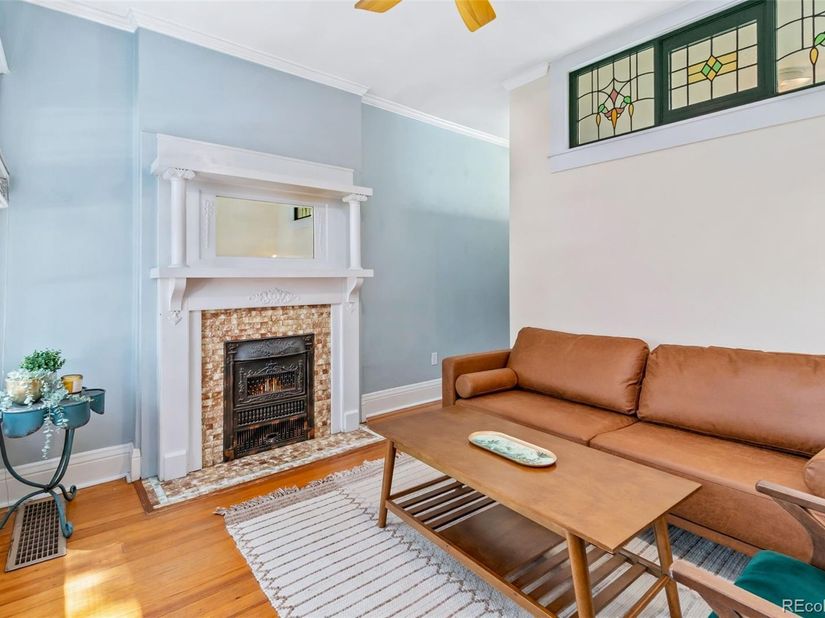 129 E Exposition Avenue, Denver CO 80209