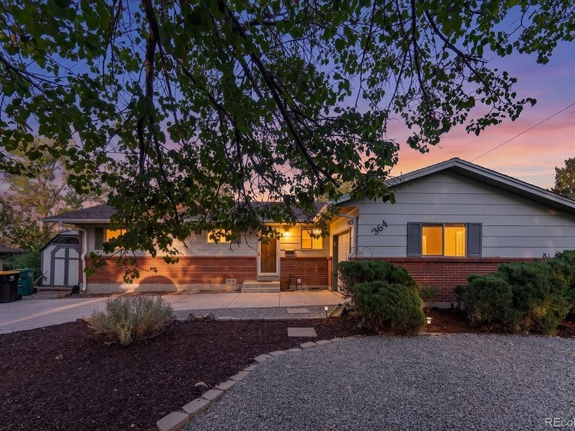 364 S Xanadu Street, Aurora CO 80012