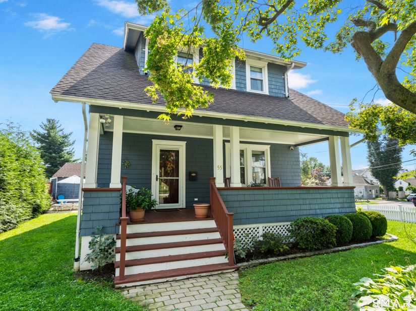 55 Clovelly Road, Stamford CT 06902
