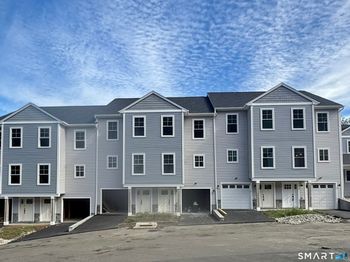 16 Windward Way