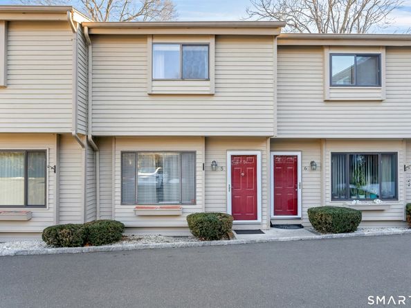 2 Dover Street APT 5, Norwalk CT 06850