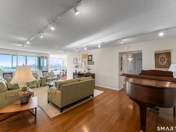 1 Strawberry Hill Avenue