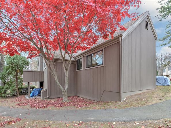 289 Agawam Drive B, Stratford CT 06614