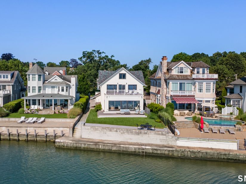 22 Ocean Drive N, Stamford CT 06902