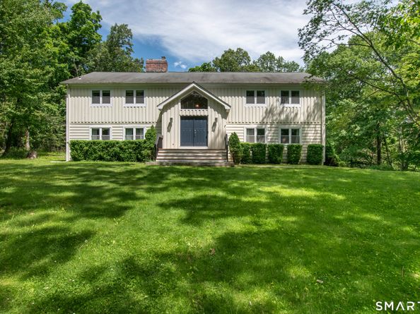 50 Ravenwood Drive, Weston CT 06883