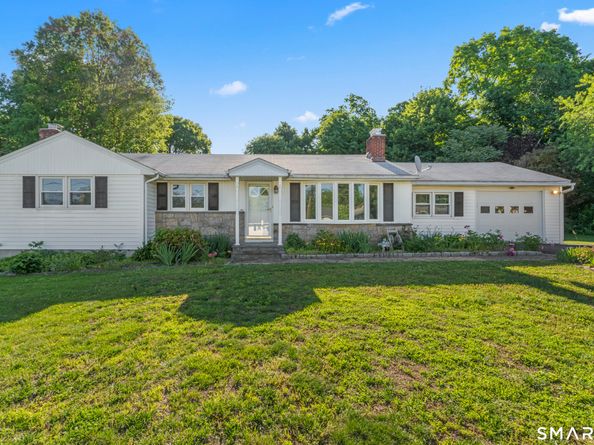 5 Harbor Ridge Road, Danbury CT 06811