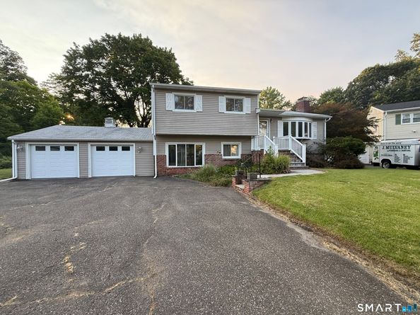3 Victor Drive, Ridgefield CT 06877