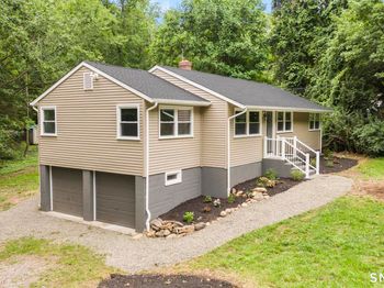 35 Columbine Drive