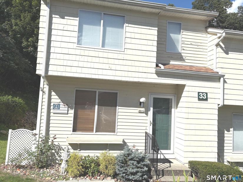 166 Old Brookfield Road 331, Danbury CT 06811