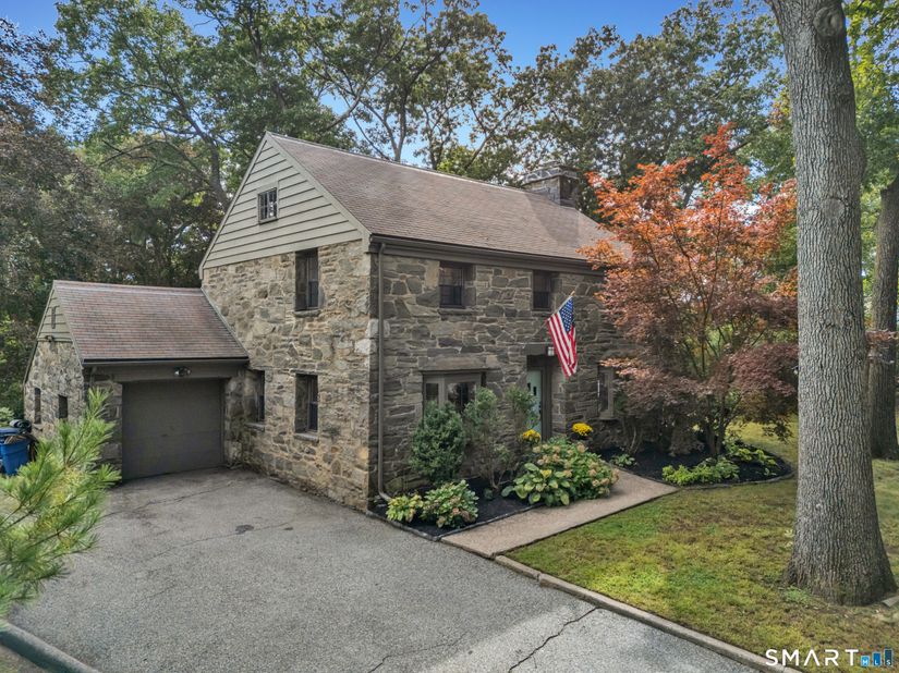60 Broadbridge Road, Bridgeport CT 06610