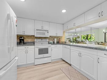 215 Oak Harbour Drive