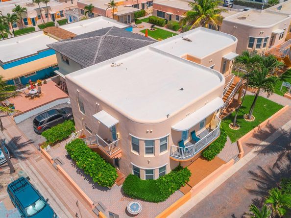 311 Connecticut St 4, Hollywood FL 33019