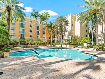 630 S Sapodilla Avenue