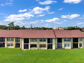 4708 Lucerne Lakes Boulevard E