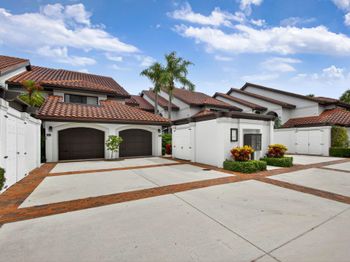 16670 Traders Crossing N