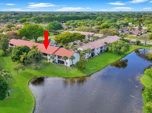 3 Vía De Casas Sur 102, Boynton Beach FL 33426