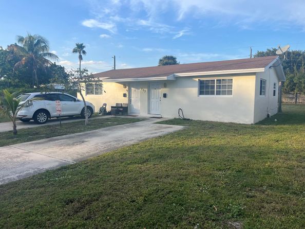 203 SE 4 Avenue, Boynton Beach FL 33435
