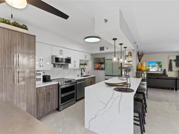 3600 Mystic Pointe Drive