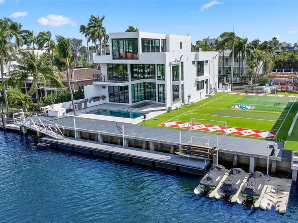 509 Coconut Isle Dr, Fort Lauderdale FL 33301