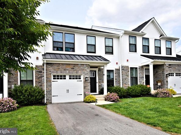 8043 Milltown Circle, Cheltenham PA 19012