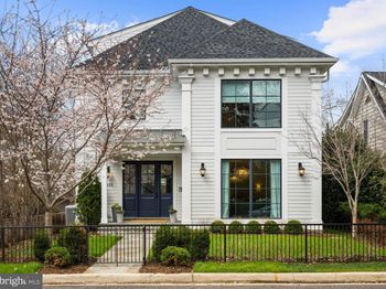 5321 Macomb Street NW