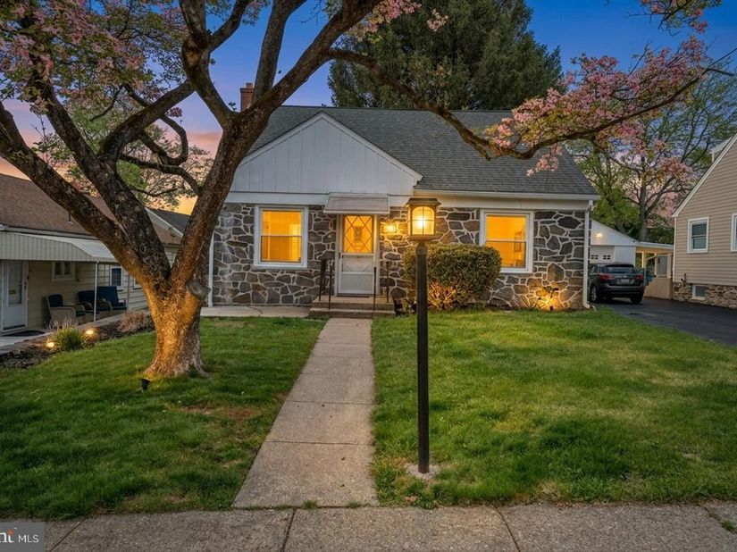1305 Center Road, Drexel Hill PA 19026