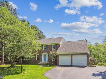 9907 Rosewood Hill Circle