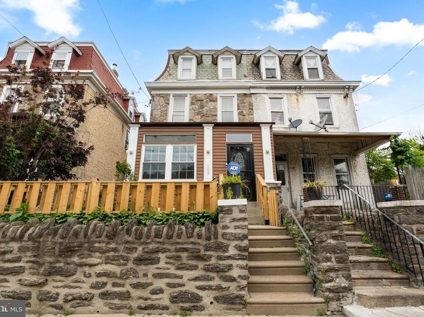 107 W Seymour Street, Philadelphia PA 19144