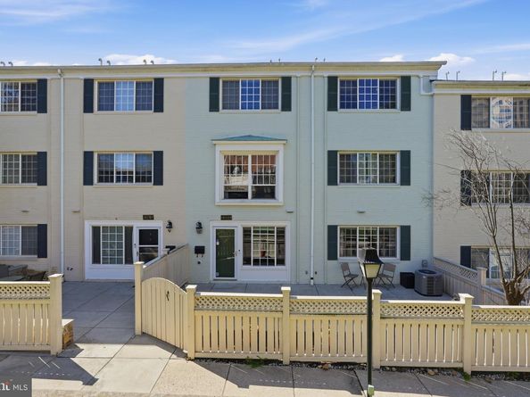 1603 N Van Dorn Street, Alexandria VA 22304