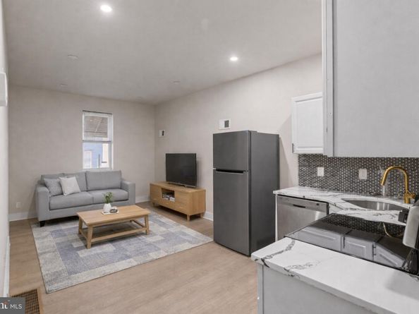 521 W Westmoreland Street, Philadelphia PA 19140