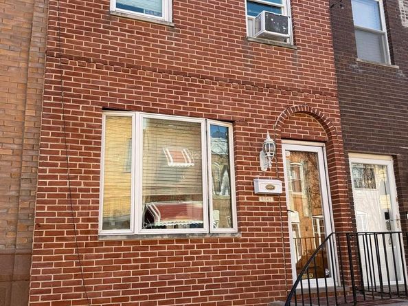2441 S Hutchinson Street, Philadelphia PA 19148