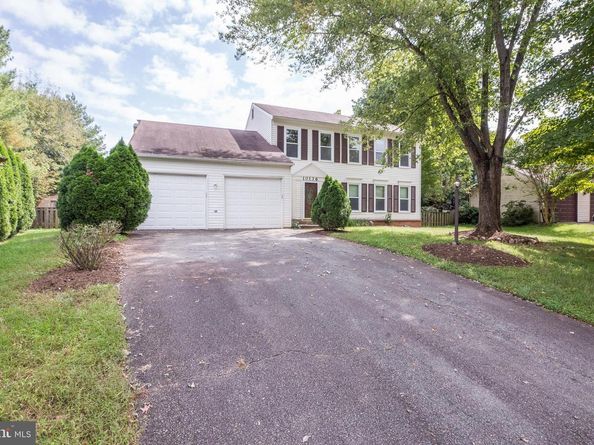 10136 Yorktown Drive, Great Falls VA 22066