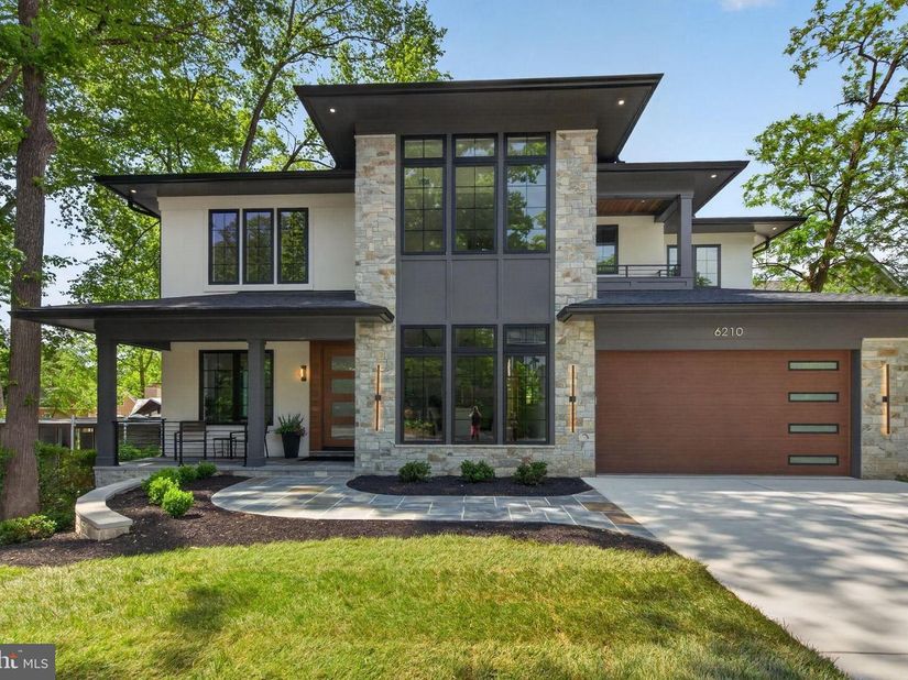 6210 Dahlonega Road, Bethesda MD 20816