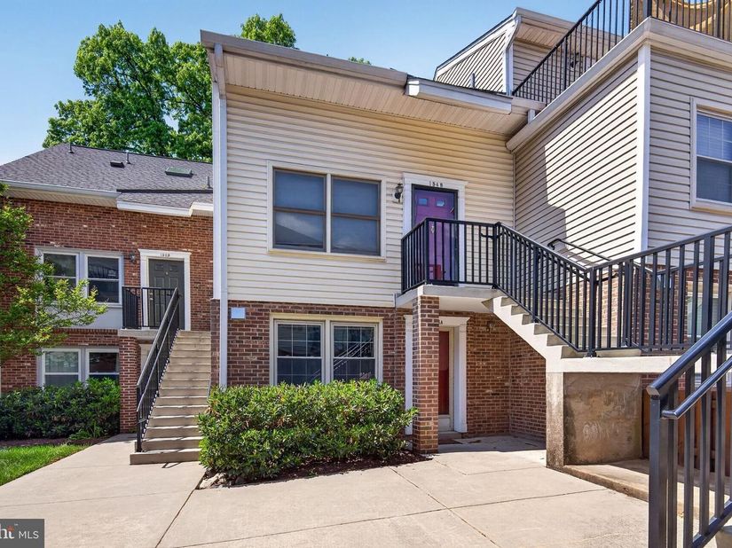 154 N Bedford Street A, Arlington VA 22201