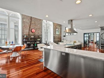 105 S 12TH Street