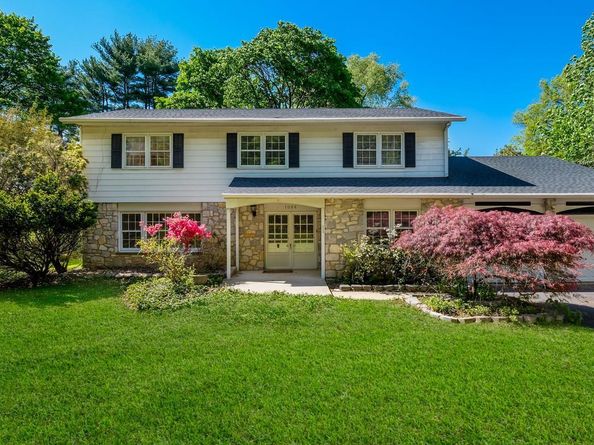1086 Gravel Hill Road, Huntingdon Valley PA 19006