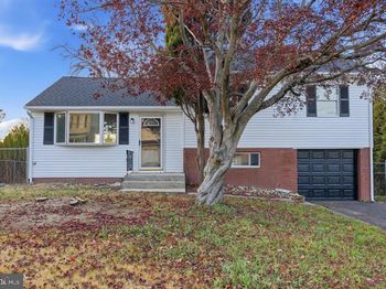 166 N Hawthorne Avenue