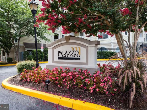 4560 Strutfield Lane 1110, Alexandria VA 22311