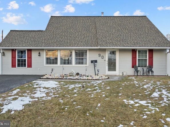 90 Cobalt Ridge Drive E E, Levittown PA 19057