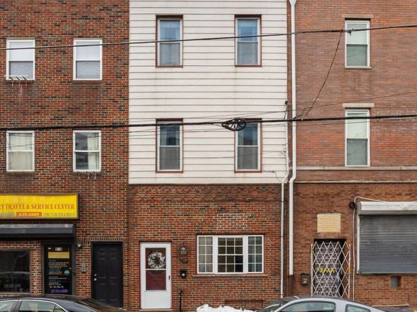 902 S 8TH Street, Philadelphia PA 19147