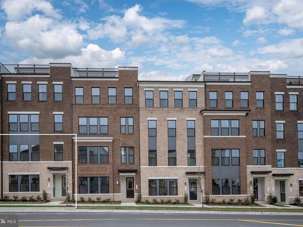 2613 River Birch Road, Herndon VA 20171