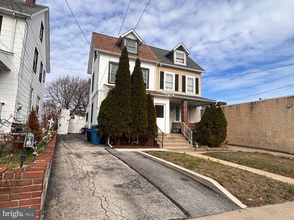 17 Walnut Street, Clifton Heights PA 19018
