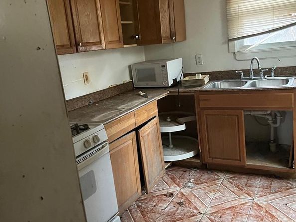 485 E Penn Street, Philadelphia PA 19144