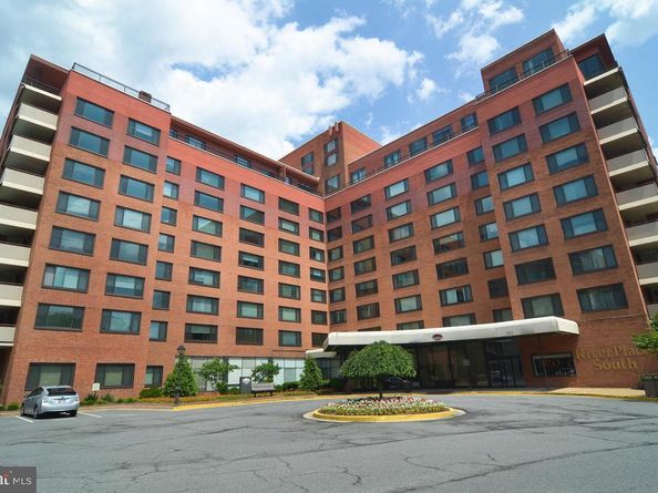 1011 Arlington Boulevard 423, Arlington VA 22209