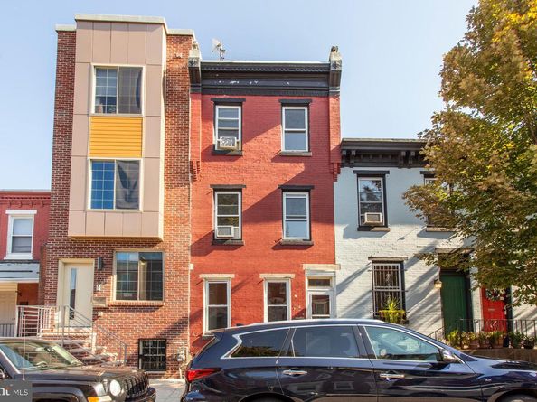 3911 Warren Street, Philadelphia PA 19104