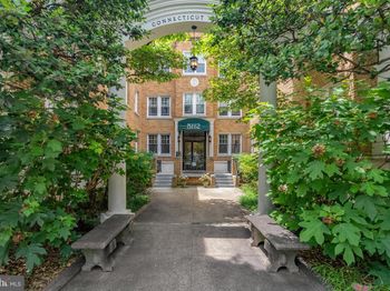 5112 Connecticut Avenue NW