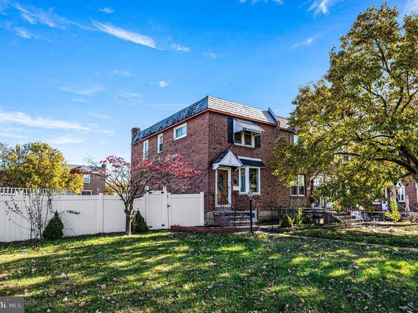 900 Maple Avenue, Glenolden PA 19036